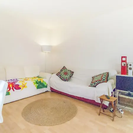 Apartment Modern Lampolla With Swimming Pool