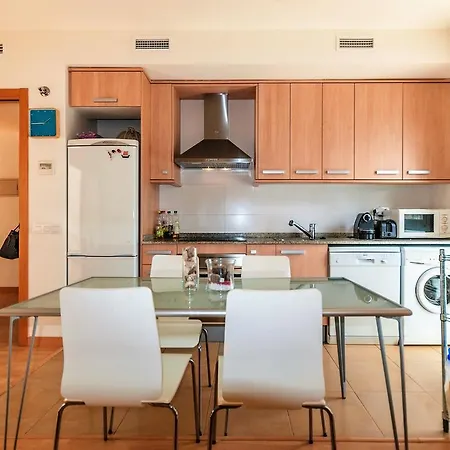 דירה Modern Lampolla With Swimming Pool ל'אמפולה