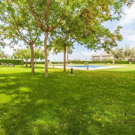 דירה Modern Lampolla With Swimming Pool ל'אמפולה
